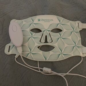 Omnilux Contour Mask- RED light